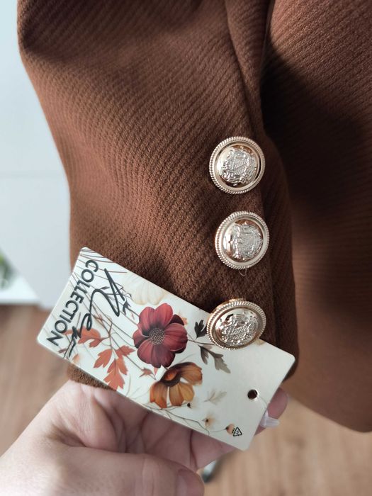 Elegancka Brązowa Marynarka Włochy Broszki