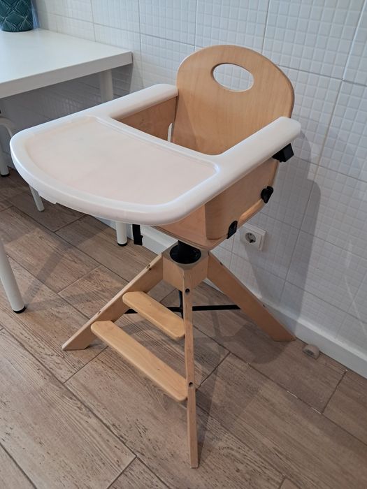 OPORTUNIDADE! Cadeira de refeição de bebé IKEA em excelente estado.