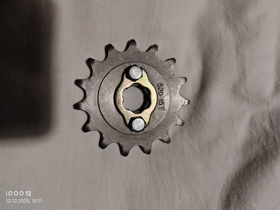 Звезда ведущая 520 -15 T.   Внутри 17,2 мм на 20,2мм