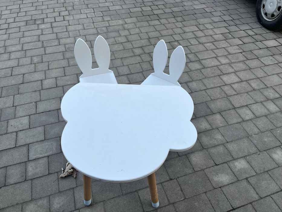 Stokik chmurka dwa krzeselka kroliki