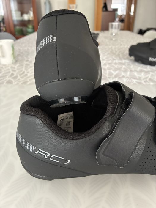 Calçado de Ciclismo de Estrada SHIMANO RC102 Preto