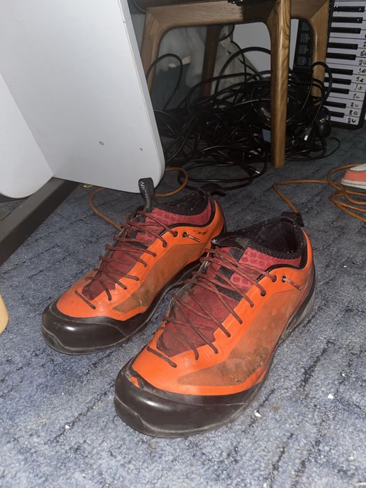 Кросовки походные arcteryx 42р