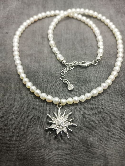 Чокер з натуральних перлин з зіркою