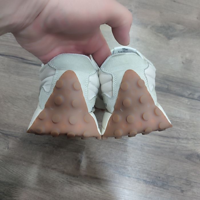Кросівки New Balance 327 41 розмір