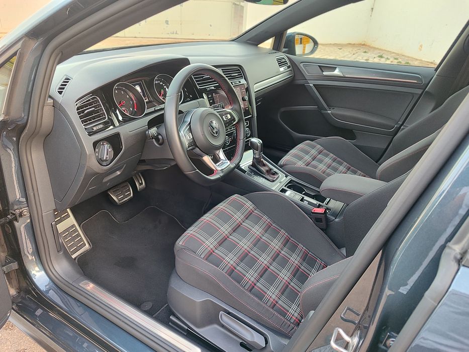VW Golf GTI 7.5 Performance DSG