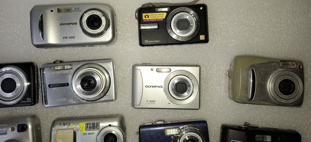 Лот цифрових фотоапаратів 18 шт. (Olympus, Nikon, Sony, Pentax) — на запчастини
