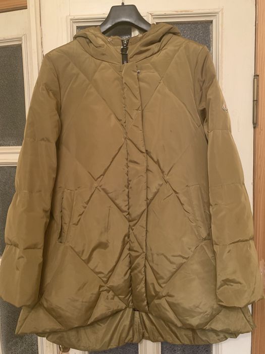 Пальто на дівчинку-підлітка