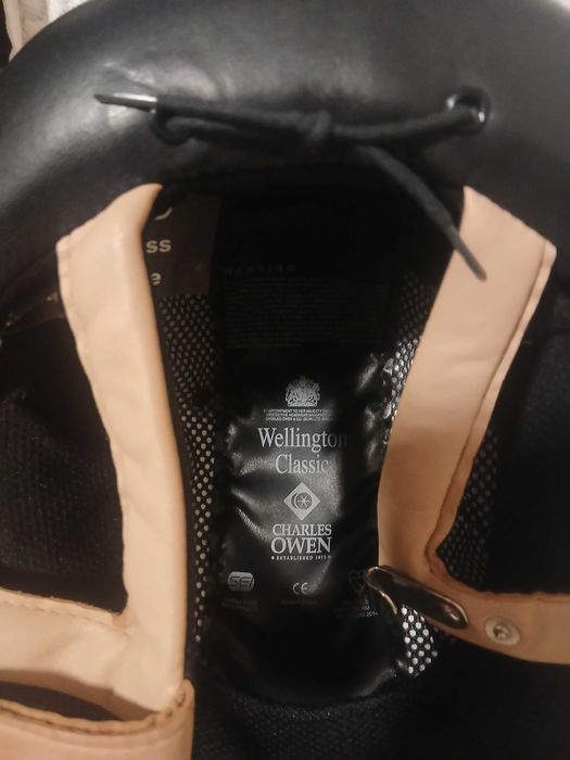 Toque equitação "Charles Owen" modelo Wellington, tamanho 58.