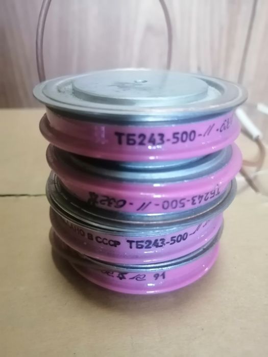 Тиристор быстро действующий