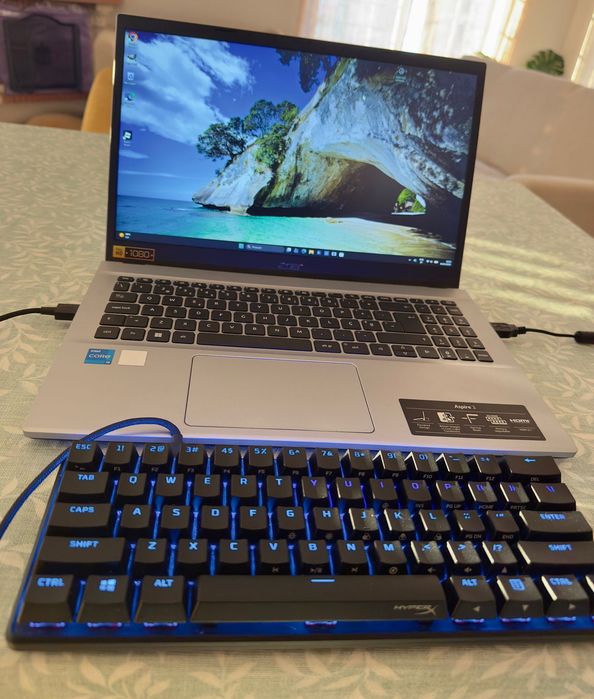 Acer Aspire 3 (i5 12ª Gen) | 512GB SSD | 8GB RAM +teclado+mouse