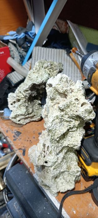 Wapień filipiński i serpentynit zielony