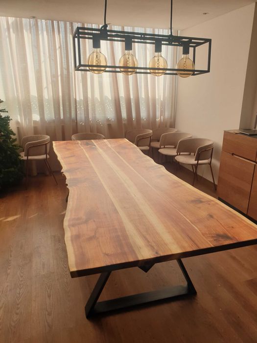 Mesas em Prancha Única.Mesas rústicas.