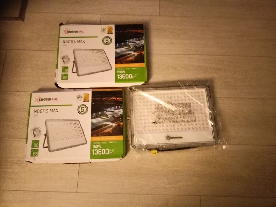 Naświetlacz LED Noctis Max