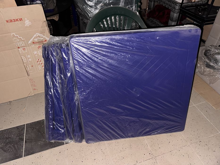 Стіл пластиковий розбірний 80*80