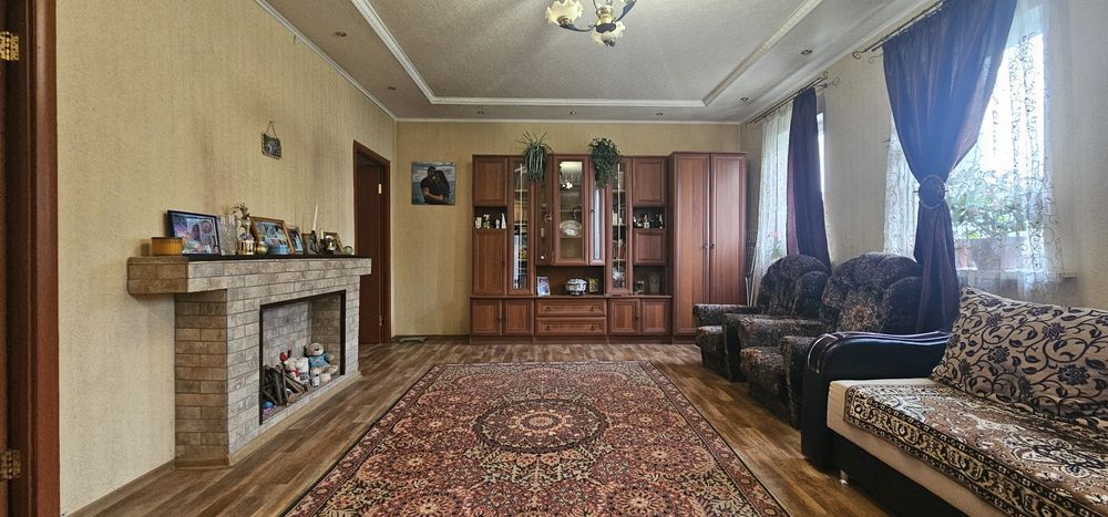 Впервые продам добротный дом в Введенке Чугуевский р-н все условия.L