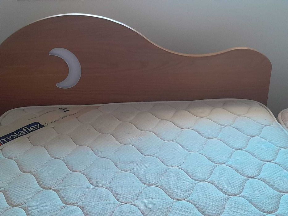 Excelente Oportunidade: um quarto alegre e confortável