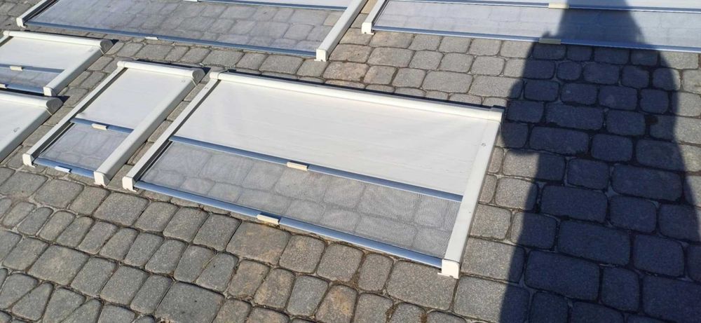 Roleta z moskitierą przyczepa kempingowa kamper