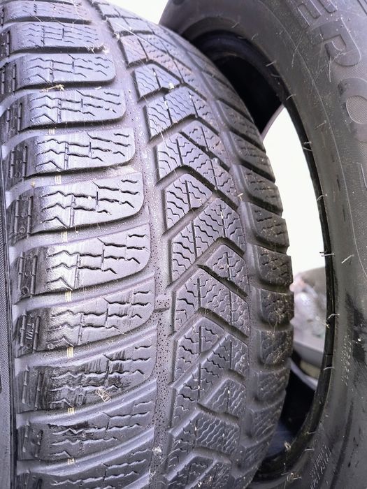 Opony zimowe 215/55/17 Pirelli