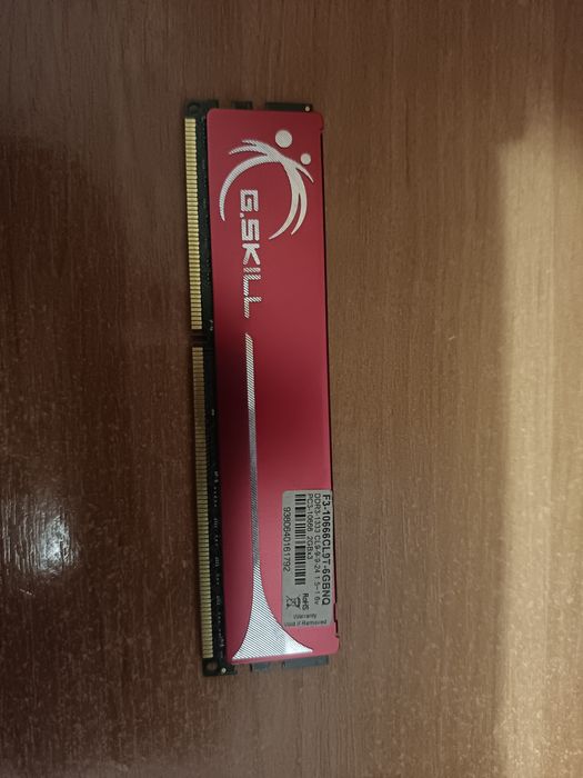 Модуль пам'яті DDR3-1333 PC3-10666 2Gbx3