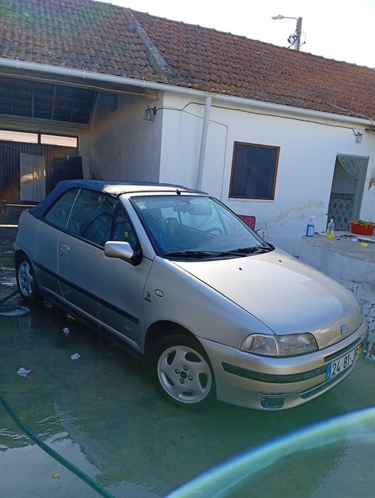 Carro Vendo Fiat Punto Cabriolet de 1998, motor 1.2 16v de 85cv