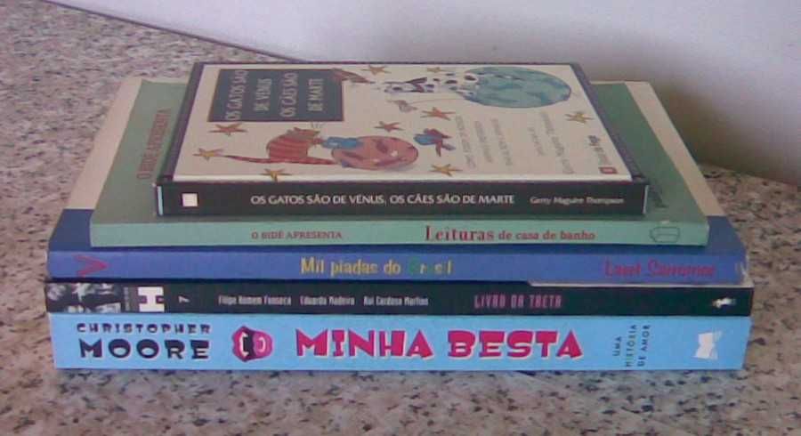 Lote com 58 livros - para desocupar - venda individual