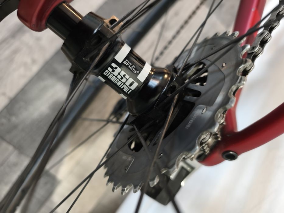 Rower szosowy Colnago V2R SRAM Red
