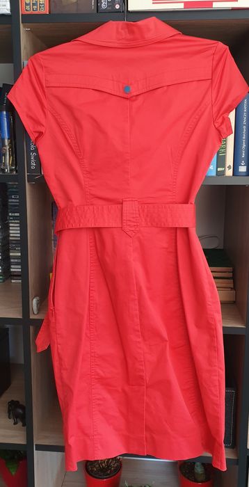 Piękna koralowa sukienka midi rozm. 36 SOLAR