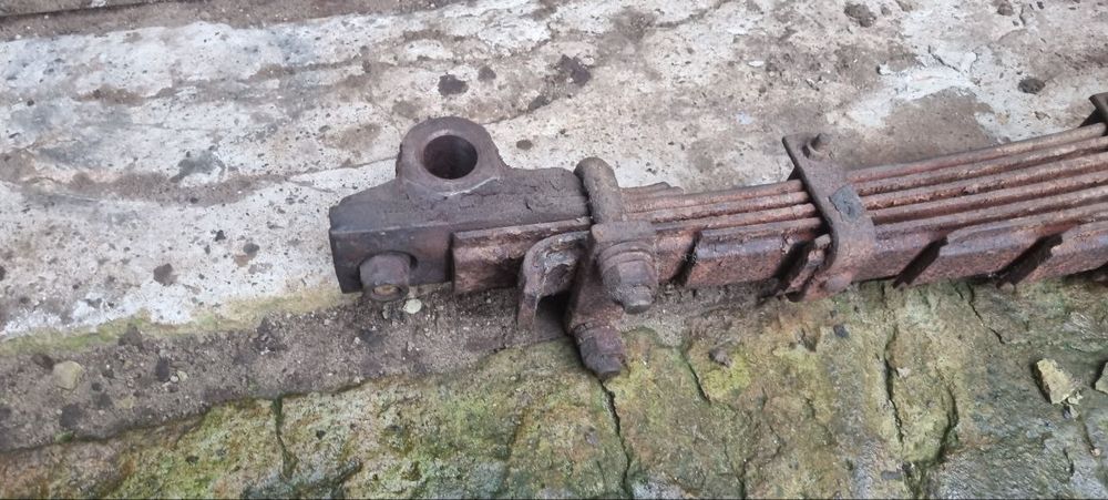 Продам рессору передну зіл-130