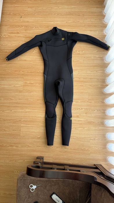 Fato de surf- BILLABONG ABSOLUTE FURNACE 4/3- Tamanho MT