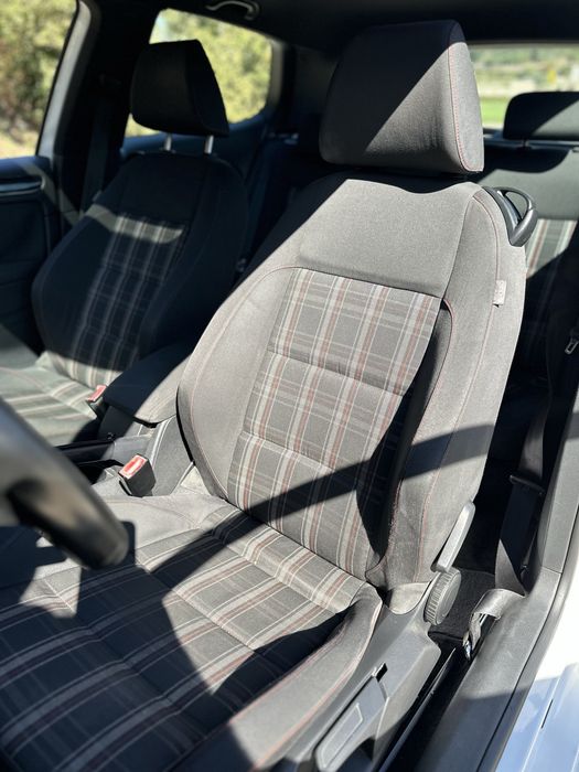Volkswagen Golf VI 6 - GTI