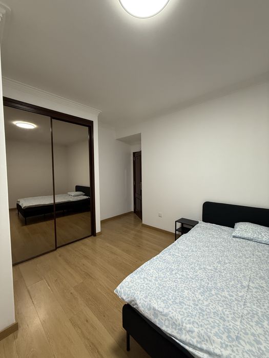 Arrenda-se quarto de solteiro