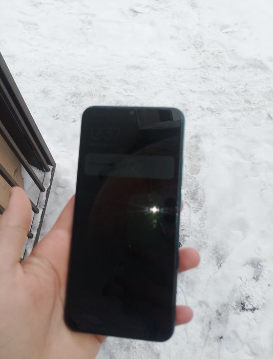 Продам телефон редмі 9А