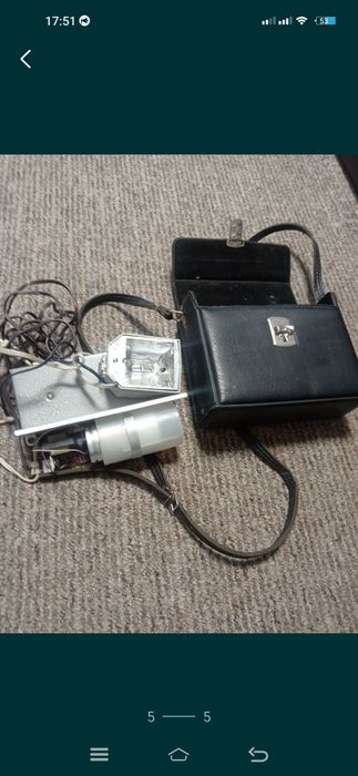 Фотоапарат Зенит и вспышка Чайка