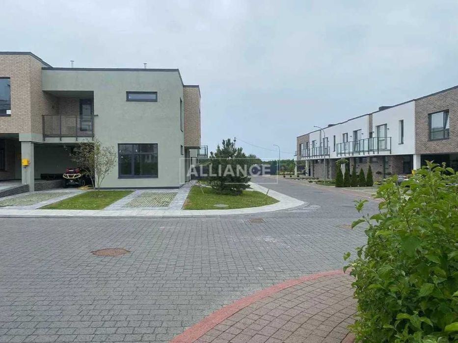 Продаж сучасного таунхаусу в с.Липники передмістя Львова_найнижча ціна