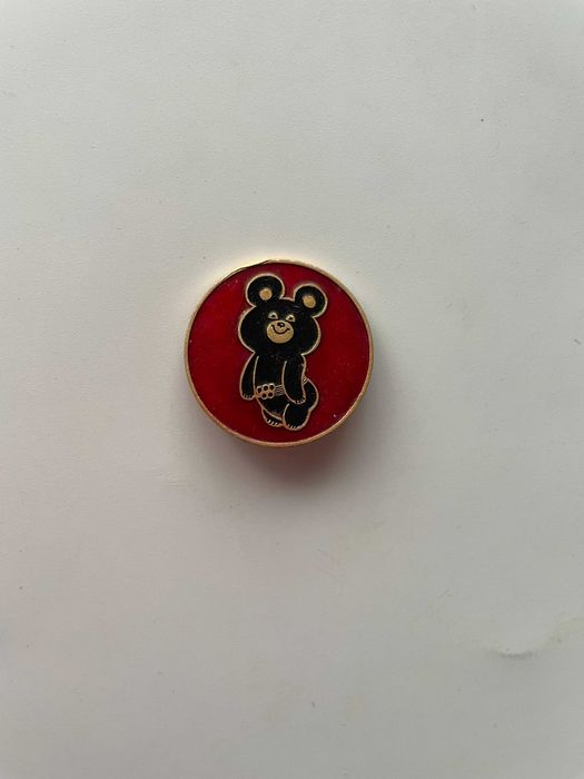 Przypinka Miś Misza – Olimpiada Moskwa 1980 – Vintage PRL