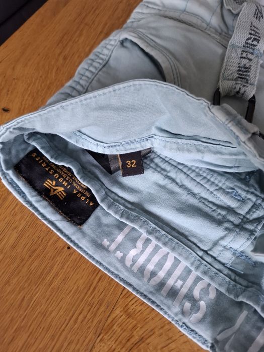 Spodenki alpha industries rozmiar 32