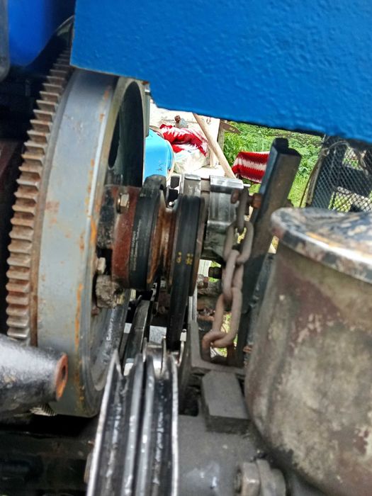 Міні трактор  з дилильним мотором