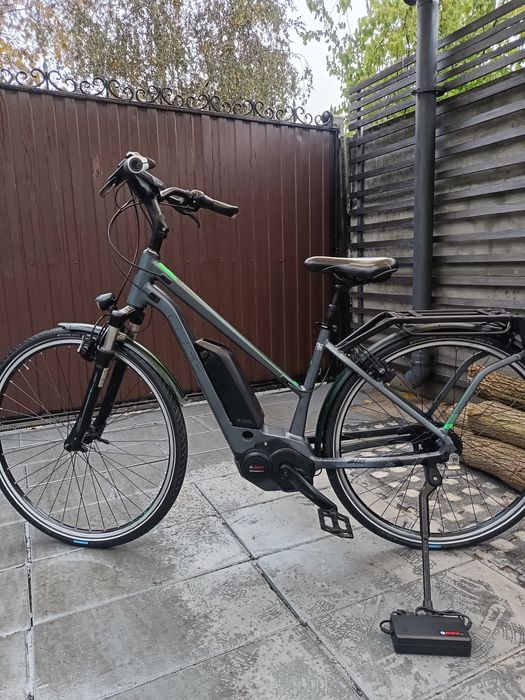 Електровелосипед Cube Bosch планетарна втулка с зарядним