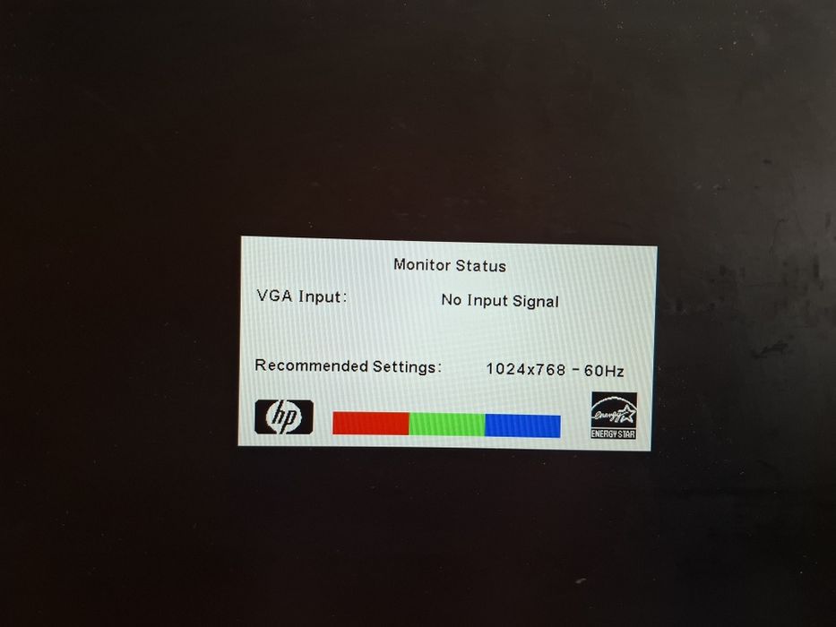 Monitor HP de 15" a funcionar sem problemas entrada VGA