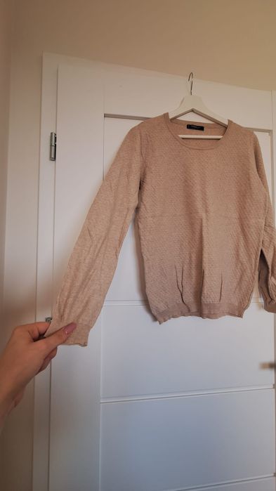 Sweter damski Mango beżowy z kieszeniami oversize M