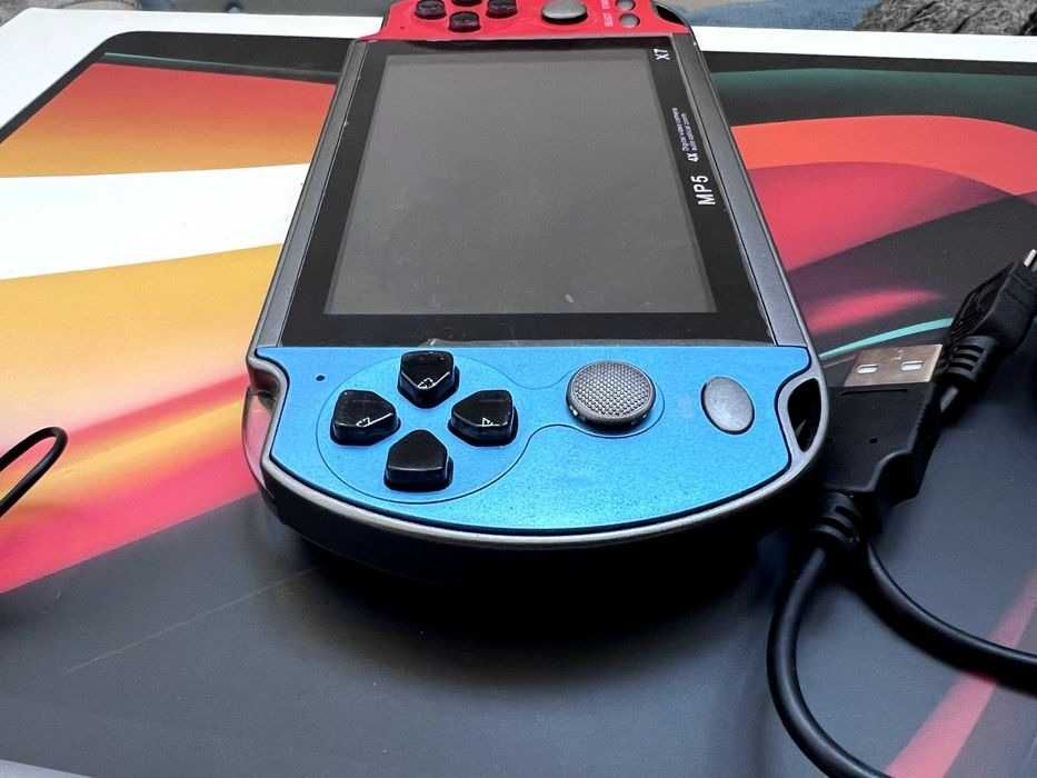 Игровая приставка PSP X7 портативная консоль, экран 5.1, 8Гб