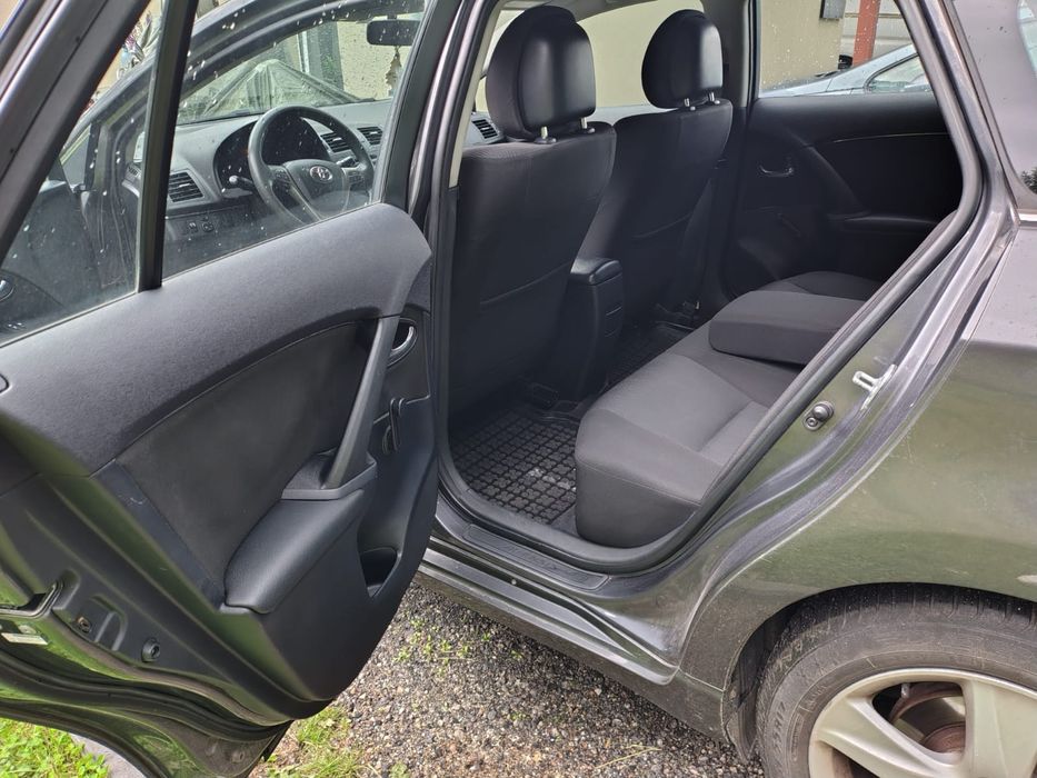 Sprzedam  toyota Avensis