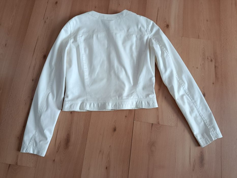 Krótka kurtka lekka