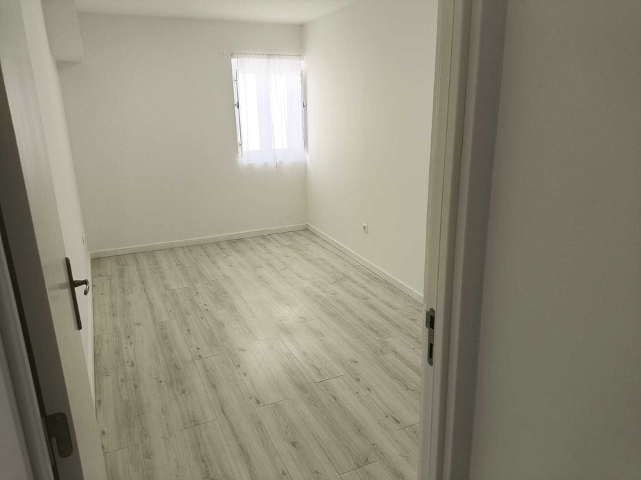 Arrenda-se apartamento T2 no centro histórico em setúbal
