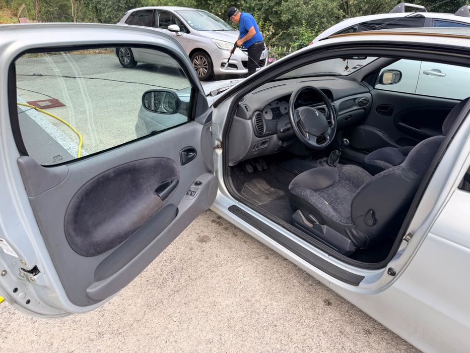 CARRO RENAULT Coupé Mégane 1400 16 V