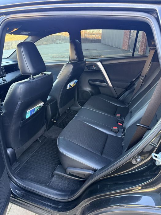 Тойота рав 4  дизель автомат