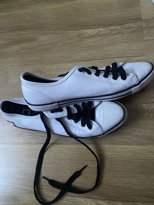 Sprzedam tramki sportowe skorzane 37