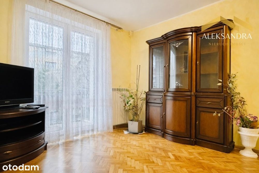 1. piętro - przestronne i gotowe do zamieszkania