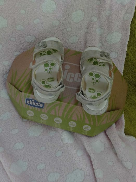 Sandália Costance- tamanho 24, Chicco