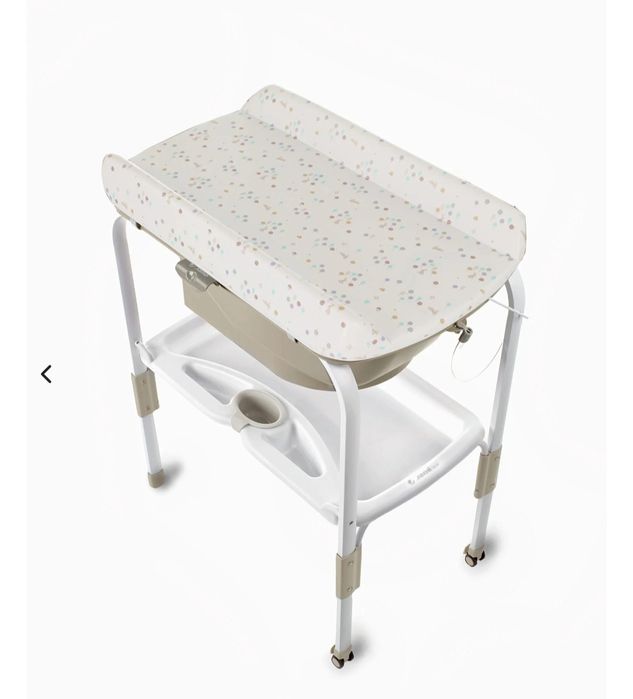 Banheira com colchão muda-fraldas